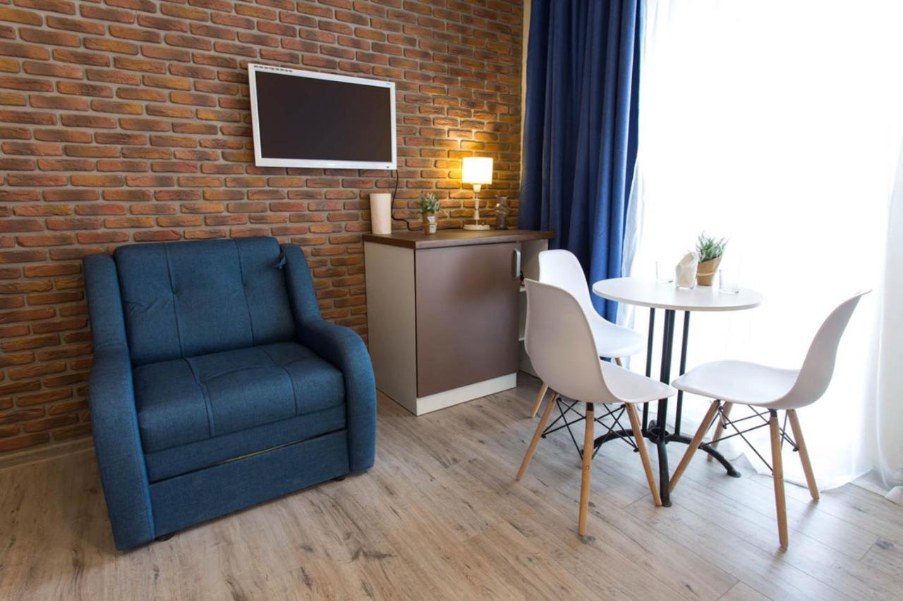 New Apartments In The Centre - Kuznechna Str. 26/3 ハルキウ エクステリア 写真