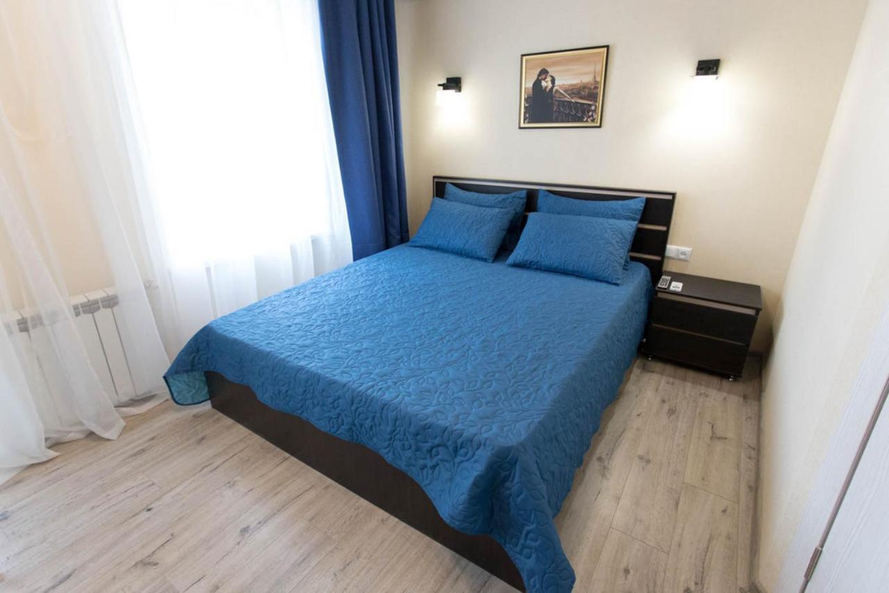 New Apartments In The Centre - Kuznechna Str. 26/3 ハルキウ エクステリア 写真